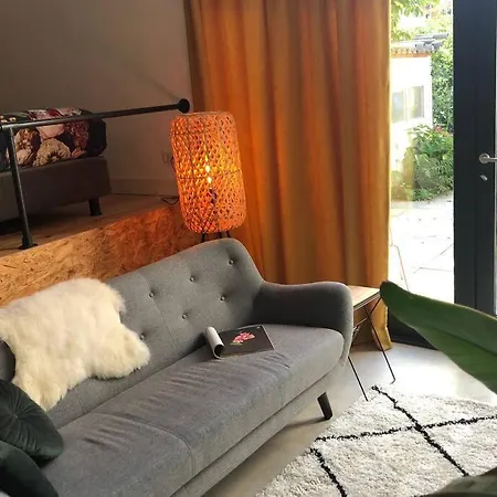 Apartment Luxurious With Sauna And Kitchen In Center Of *