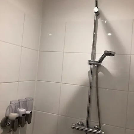 Апартаменты Luxurious With Sauna And Kitchen In Center Of