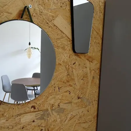 Luxurious With Sauna And Kitchen In Center Of *