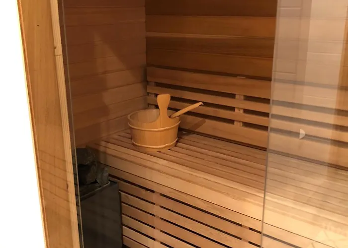 Luxurious With Sauna And Kitchen In Center Of Dordrecht