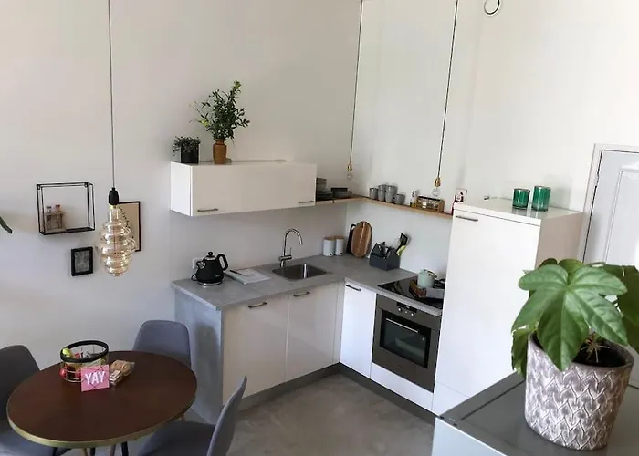 Luxurious With Sauna And Kitchen In Center Of Apartamento Dordrecht